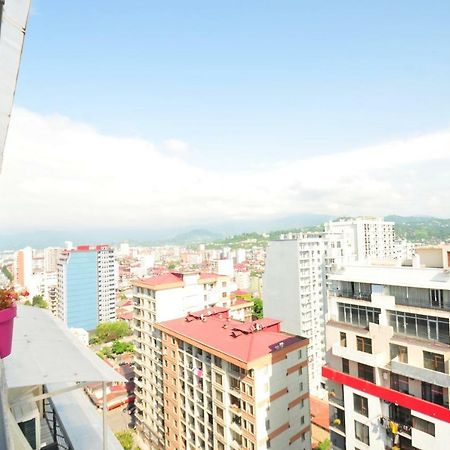Apartments With A View Of The Trinity Holy باتومي المظهر الخارجي الصورة
