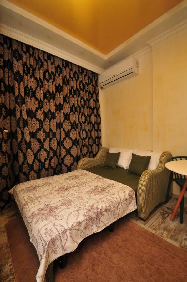 Apartments With A View Of The Trinity Holy باتومي المظهر الخارجي الصورة