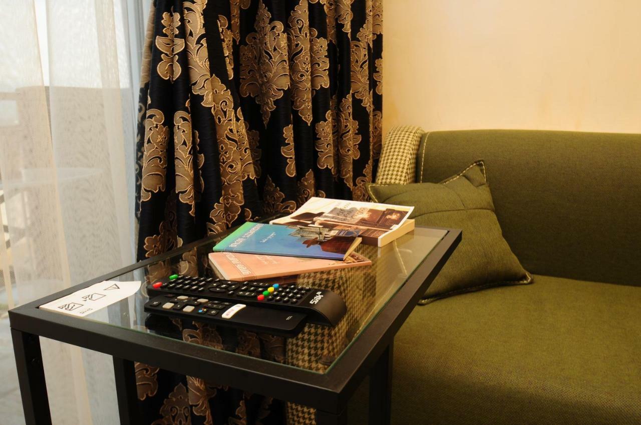 Apartments With A View Of The Trinity Holy باتومي المظهر الخارجي الصورة