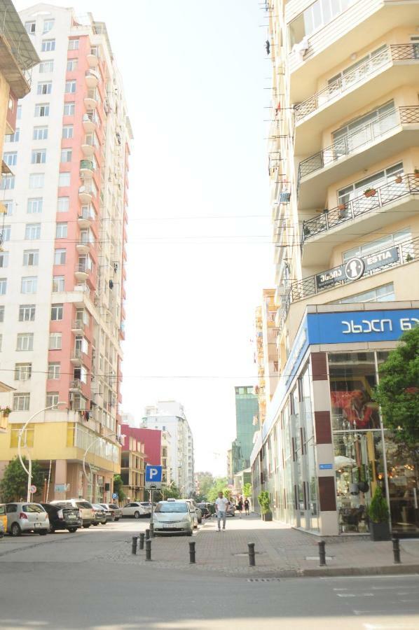 Apartments With A View Of The Trinity Holy باتومي المظهر الخارجي الصورة