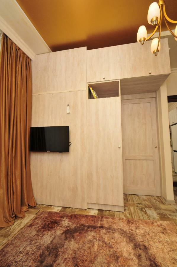 Apartments With A View Of The Trinity Holy باتومي المظهر الخارجي الصورة