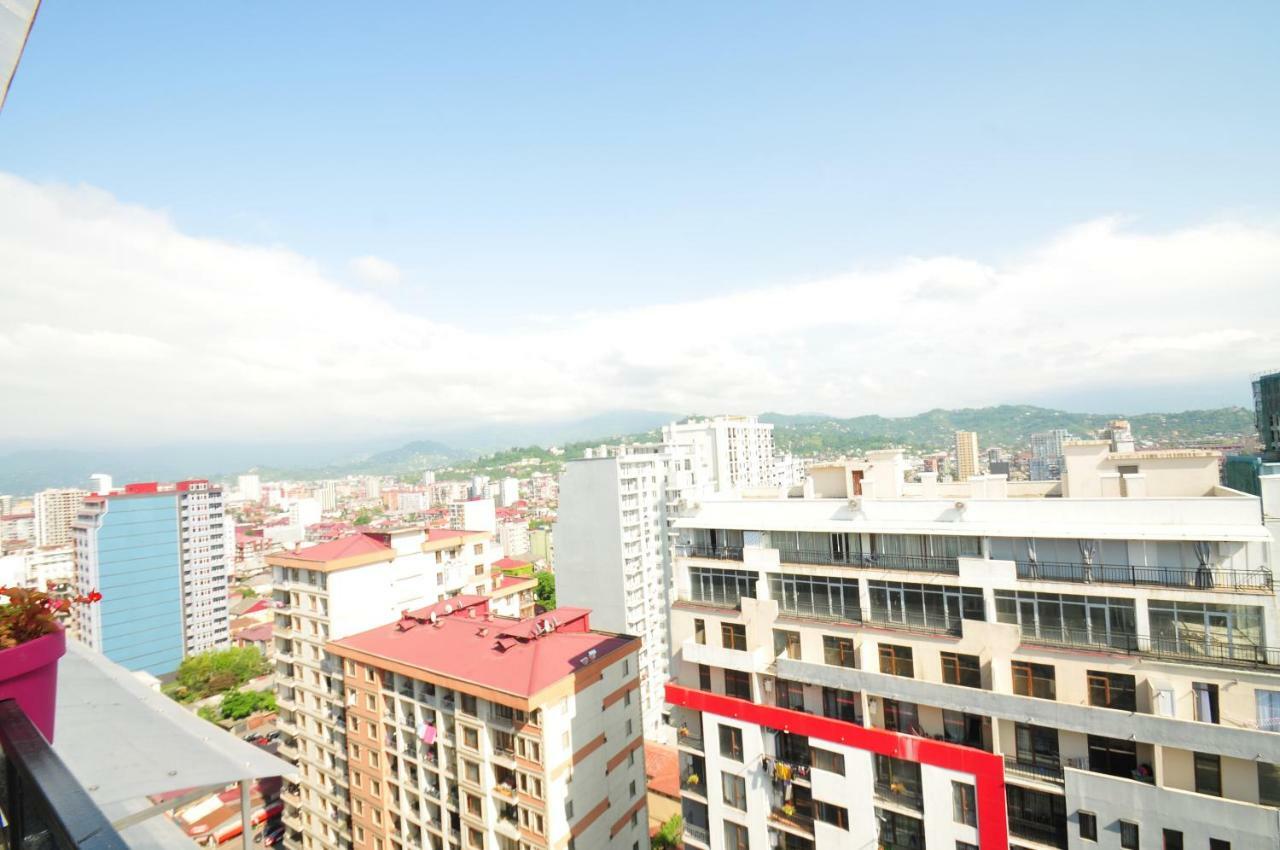 Apartments With A View Of The Trinity Holy باتومي المظهر الخارجي الصورة