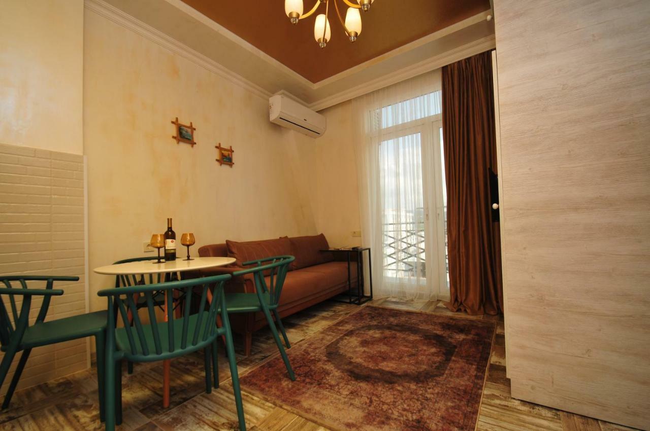 Apartments With A View Of The Trinity Holy باتومي المظهر الخارجي الصورة