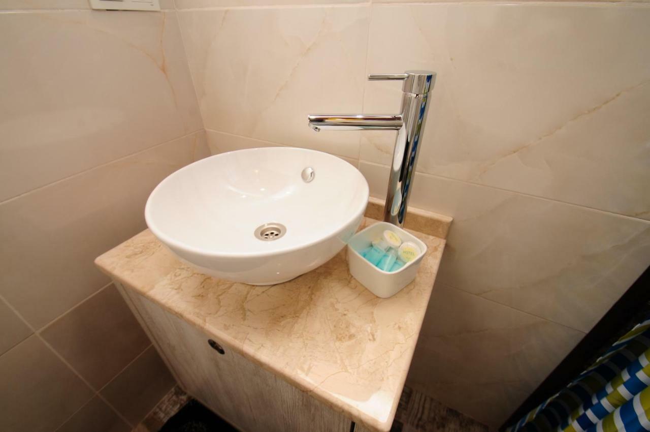 Apartments With A View Of The Trinity Holy باتومي المظهر الخارجي الصورة