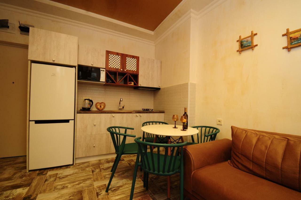 Apartments With A View Of The Trinity Holy باتومي المظهر الخارجي الصورة
